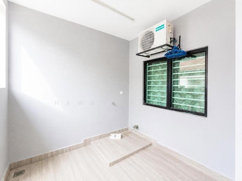 Rumah Teres 2-Tingkat untuk Dijual di Nilai Impian (Nilai) - Hawa Ibrahim - PropertyGuru.com.my