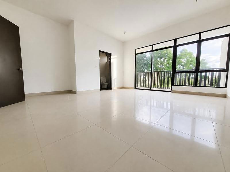2-storey Terraced House for Sale in Rawang (Selangor) - Lucas Loh - Living Room - PropertyGuru.com.my