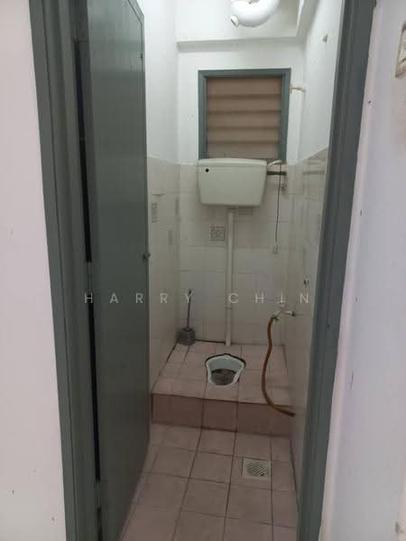 Apartment for Sale at Taman Cheras Awana Apartment - Harry Chin - Bathroom - PropertyGuru.com.my
