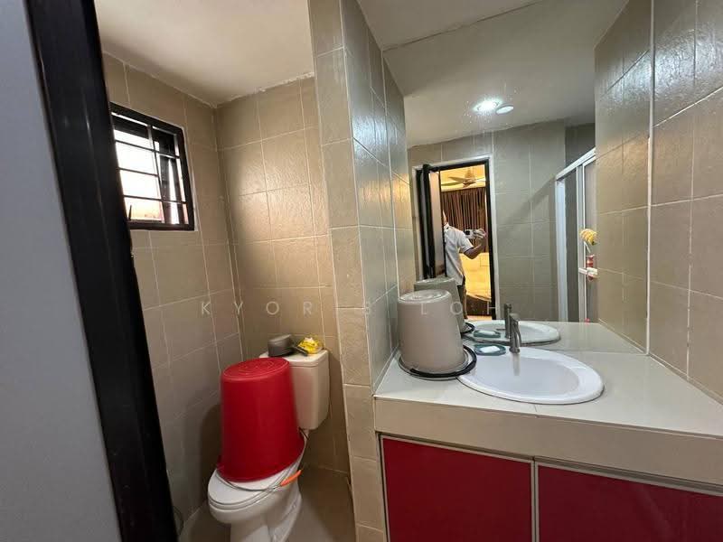 Apartment for Rent at Larkin Residence - Kyoris Loh - Bathroom - PropertyGuru.com.my