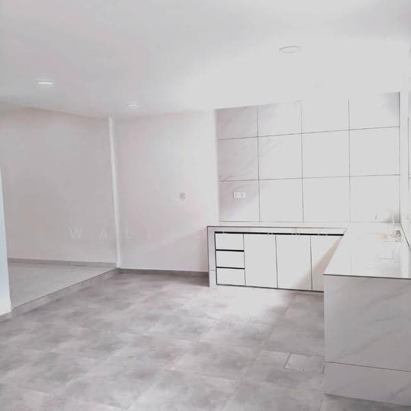 Rumah Teres 2-Tingkat untuk Dijual di Taman Desa Tebrau (Johor Bahru) - Wallace Ang - Kitchen - PropertyGuru.com.my