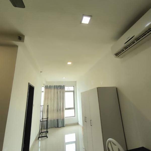 Condominium for Rent at Shaftsbury Residence - GAN WEY SAND - Corridor - PropertyGuru.com.my