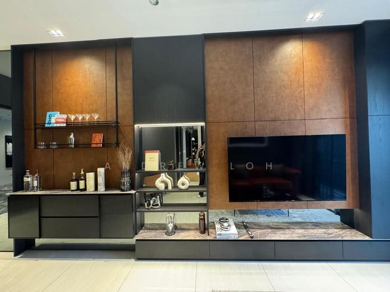 Kediaman Servis untuk Dijual di Sunway Cochrane - Andrew Loh - Living Room - PropertyGuru.com.my