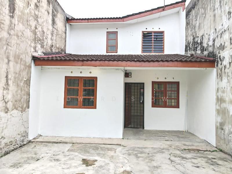 2-storey Terraced House for Rent in Pasir Gudang (Johor) - Edward Siow - Exterior - PropertyGuru.com.my