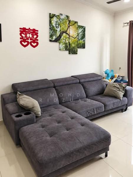 Kondominium untuk Dijual di Residensi Rampai (The Parc Tower) - Mohd Ridzuan - Living Room - PropertyGuru.com.my