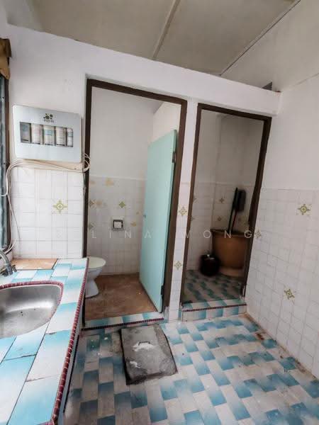 Rumah Teres 2-Tingkat untuk Dijual di Pekan Razaki (Ipoh) - Selina Wong - Bathroom - PropertyGuru.com.my