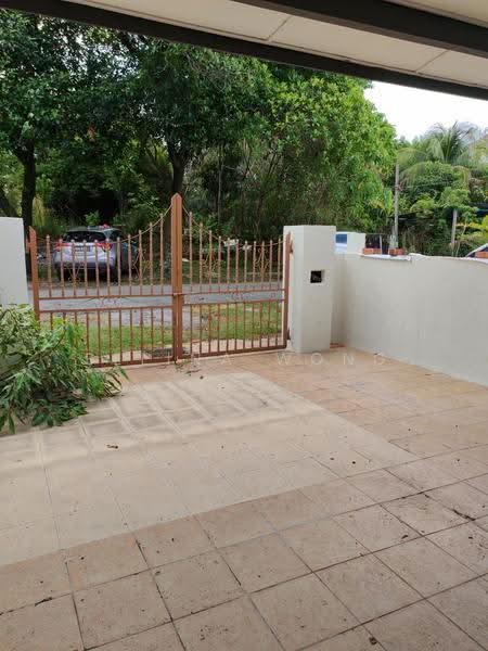 Rumah Teres 2-Tingkat untuk Dijual di Pekan Razaki (Ipoh) - Selina Wong - Exterior - PropertyGuru.com.my