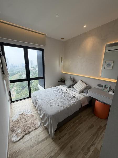 Kediaman Servis untuk Dijual di Hampton Height Damansara - Aaron Lim - Bedroom - PropertyGuru.com.my