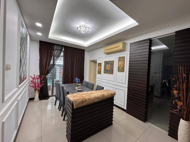 Semi-Detached House for Sale in Taman Pulai Bayu (Skudai) - Dona - Dining Room - PropertyGuru.com.my