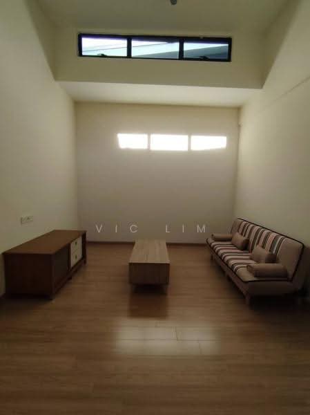 Rumah Teres 2-Tingkat untuk Dijual di Taman Damansara Aliff (Tampoi) - Vic Lim - Living Room - PropertyGuru.com.my