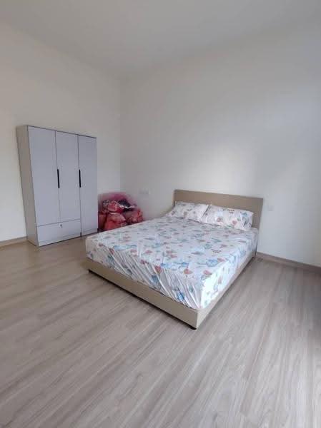 Rumah Teres 2-Tingkat untuk Dijual di Taman Damansara Aliff (Tampoi) - Vic Lim - Bedroom - PropertyGuru.com.my
