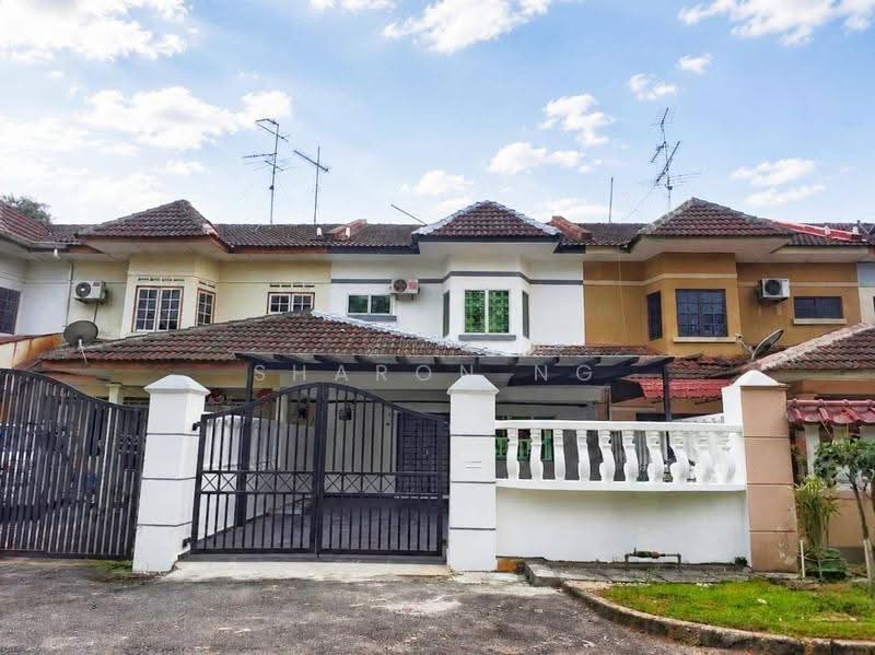 Rumah Teres 2-Tingkat untuk Dijual di Bandar Selesa Jaya (Skudai) - Sharon Ng - Exterior - PropertyGuru.com.my