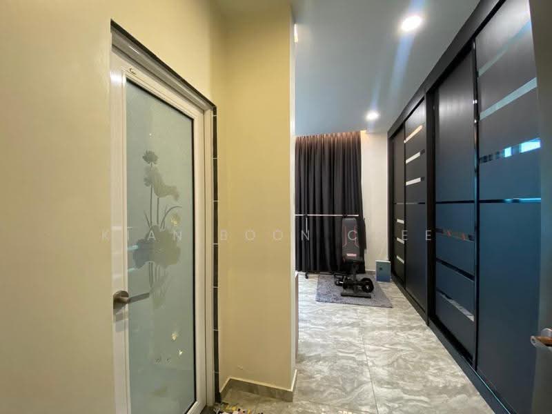 Condominium for Sale at The Henge - Kian Boon Chee - Corridor - PropertyGuru.com.my