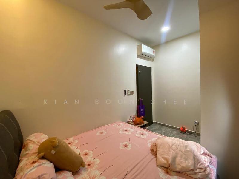 Condominium for Sale at The Henge - Kian Boon Chee - Bedroom - PropertyGuru.com.my