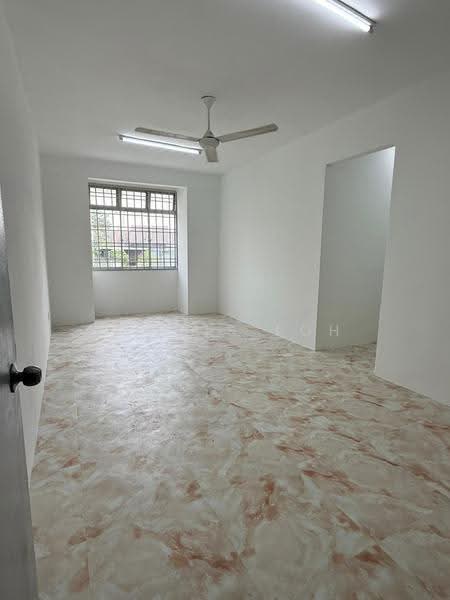 Rumah Flat untuk Disewa di Flat Bukit Indah - Kyoris Loh - Interior - PropertyGuru.com.my