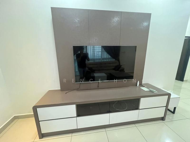 Kondominium untuk Dijual di M Condominium @ Larkin - Florence Hong - Living Room - PropertyGuru.com.my