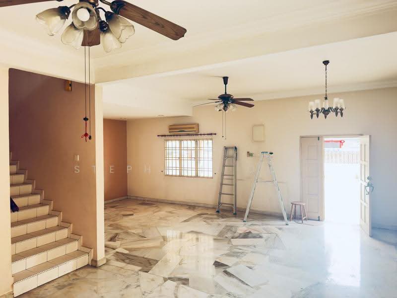 Rumah Berkembar untuk Disewa di Taman Saga (Klang) - Stephanie Quek - Living Room - PropertyGuru.com.my