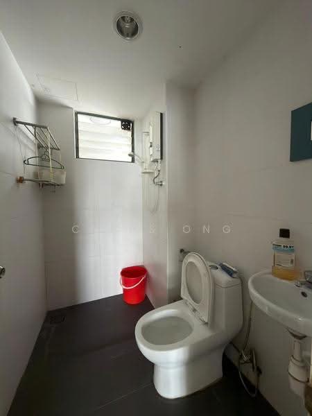 Condominium for Sale at Duta Ria - Cyrus Ong - Bathroom - PropertyGuru.com.my