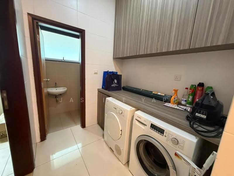 Bungalow House untuk Dijual di Taman Sains Selangor (Kota Damansara) - Jasmine Yap - Bathroom - PropertyGuru.com.my