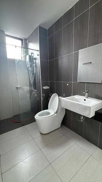 Kediaman Servis untuk Disewa di Sky Loft Premium Suites - Chang Kai Yin - Bathroom - PropertyGuru.com.my