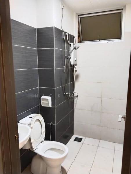 Service Residence for Rent at Manhattan - Nick Low - Bathroom - PropertyGuru.com.my