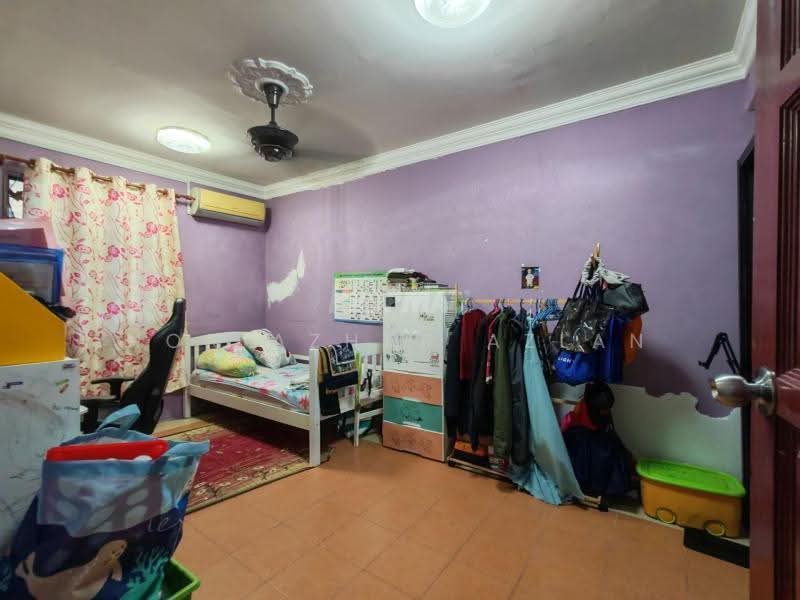 2-storey Terraced House for Sale in Bandar Baru Bangi (Selangor) - Nor Azhar Azlan - Bedroom - PropertyGuru.com.my