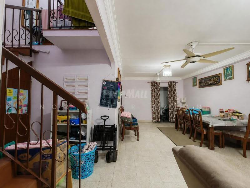 2-storey Terraced House for Sale in Bandar Baru Bangi (Selangor) - Nor Azhar Azlan - Living Room - PropertyGuru.com.my