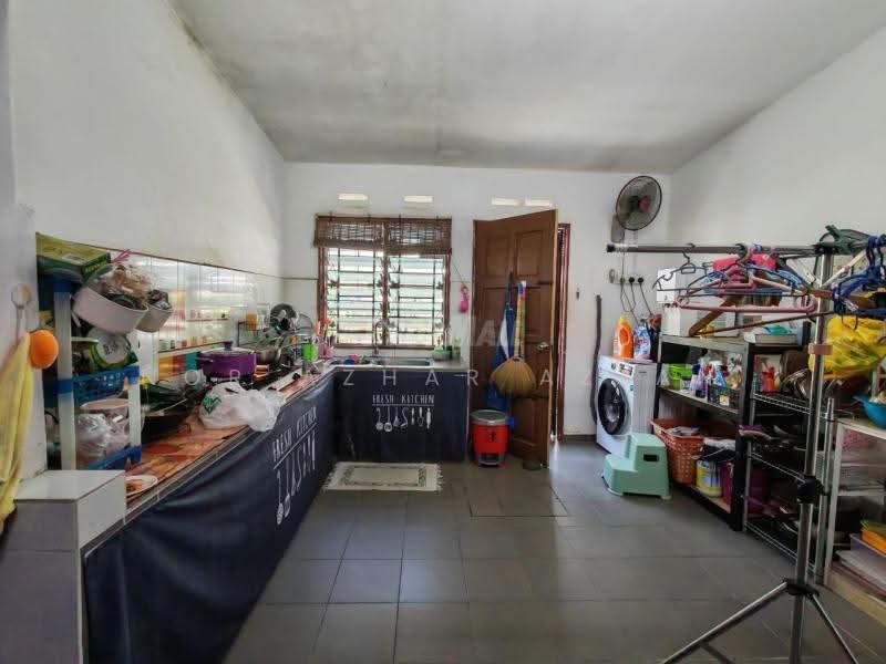 2-storey Terraced House for Sale in Bandar Baru Bangi (Selangor) - Nor Azhar Azlan - Kitchen - PropertyGuru.com.my