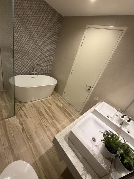 Service Residence for Sale at Hampton Height Damansara - Aaron Lim - Bathroom - PropertyGuru.com.my