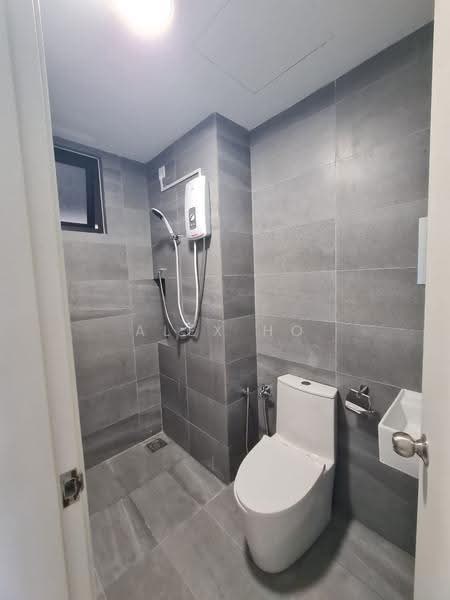 Kondominium untuk Disewa di Nestree Residence - Alex Ho - Bathroom - PropertyGuru.com.my