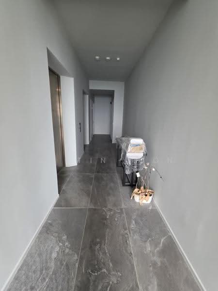 Kondominium untuk Dijual di Aetas Damansara - Justin Voon - Corridor - PropertyGuru.com.my