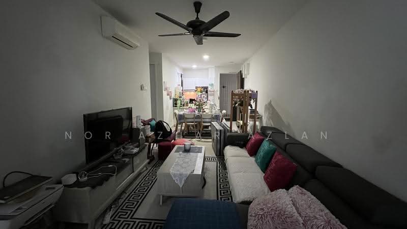 Service Residence for Sale at H2O Residences - Nor Azhar Azlan - Living Room - PropertyGuru.com.my