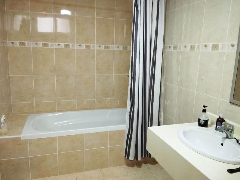 Kondominium untuk Dijual di 633 Residency - Francis Lim - Bathroom - PropertyGuru.com.my
