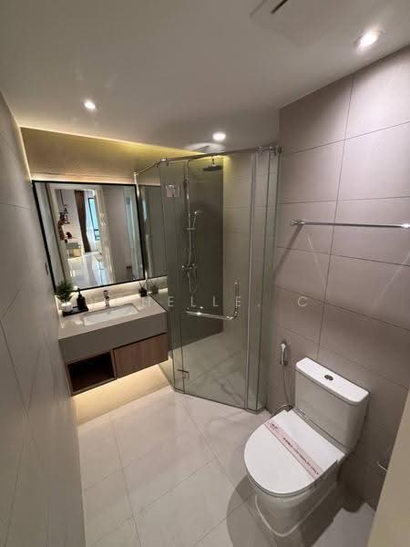 Kondominium untuk Dijual di R&F Princess Cove Phase 2-Seine Region - Vchelle. C - Bathroom - PropertyGuru.com.my