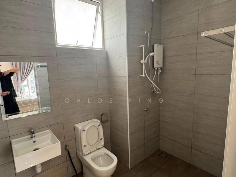 Kediaman Servis untuk Disewa di THE SENAI GARDEN (PANGSAPURI IMPIAN SENAI) - Chloe Ying - Bathroom - PropertyGuru.com.my