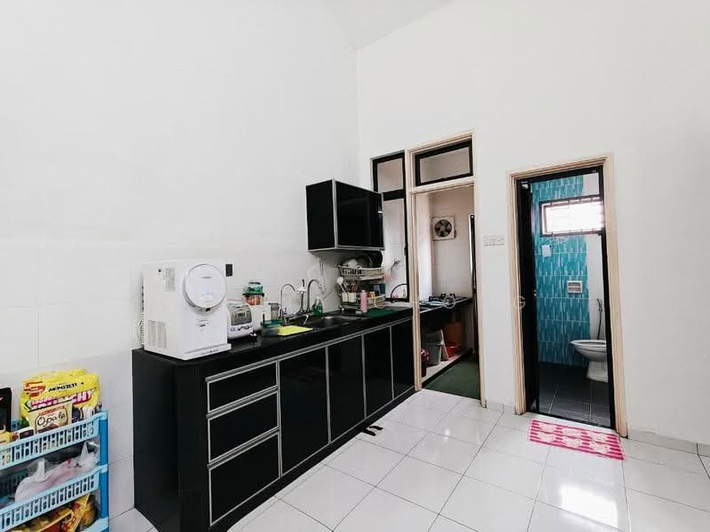 1.5-storey Terraced House for Sale in Bukit Indah 2 (Iskandar Puteri (Nusajaya)) - Celina Chong - Kitchen - PropertyGuru.com.my