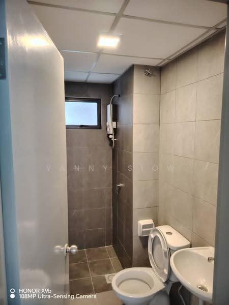Service Residence for Sale at Flora Residency - Yanny Siow - Bathroom - PropertyGuru.com.my