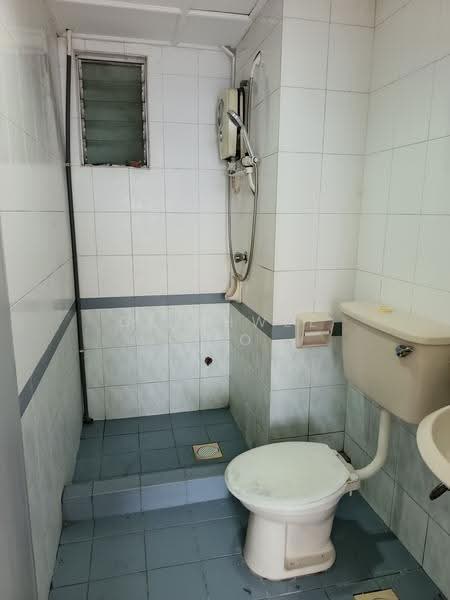 Service Residence for Sale at Rhythm Avenue - Gek Hwee Teo - Bathroom - PropertyGuru.com.my