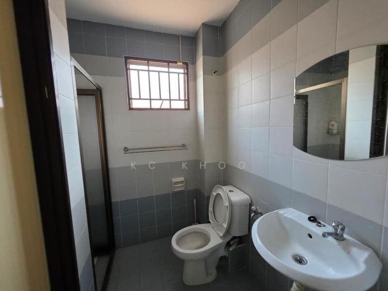 Terraced House for Rent in Bandar Mahkota Cheras (Cheras) - KC Khoo - Bathroom - PropertyGuru.com.my