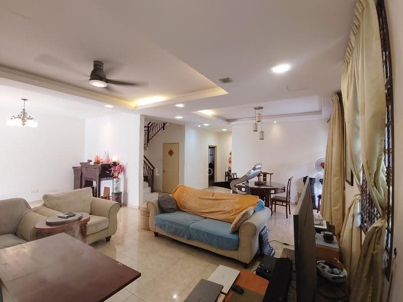 Semi-Detached House for Sale in Taman Cheng Setia (Cheng) - BL Bong - Living Room - PropertyGuru.com.my
