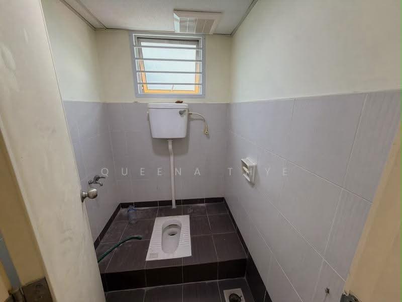 Shop for Rent in Taman Molek (Johor Bahru) - Queena Thye - PropertyGuru.com.my