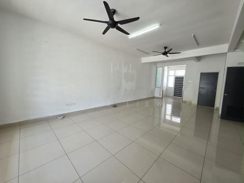 Rumah Teres 2-Tingkat untuk Dijual di Mutiara Rini (Skudai) - Junz Liew - Living Room - PropertyGuru.com.my