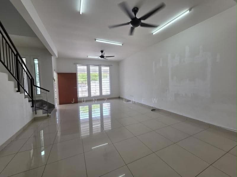 Rumah Teres 2-Tingkat untuk Dijual di Mutiara Rini (Skudai) - Junz Liew - Living Room - PropertyGuru.com.my