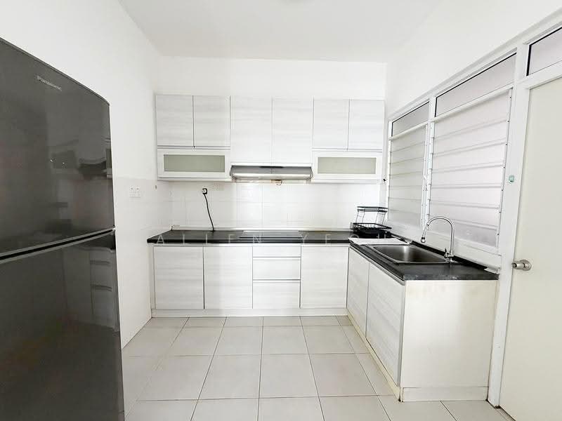 Kondominium untuk Dijual di Summer Place - Allen Yeoh - Kitchen - PropertyGuru.com.my
