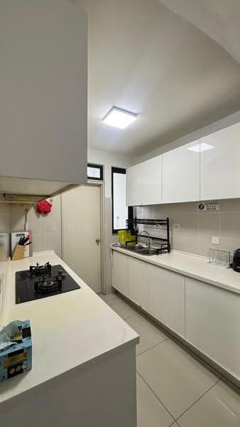 Kediaman Servis untuk Disewa di i-Residence @ i-City - Abby Woo - Kitchen - PropertyGuru.com.my
