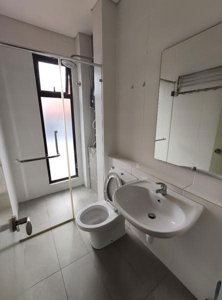 Rumah Teres untuk Dijual di Temasya Glenmarie (Glenmarie) - Lai YK - Bathroom - PropertyGuru.com.my