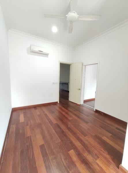 Rumah Teres untuk Dijual di Temasya Glenmarie (Glenmarie) - Lai YK - Bedroom - PropertyGuru.com.my