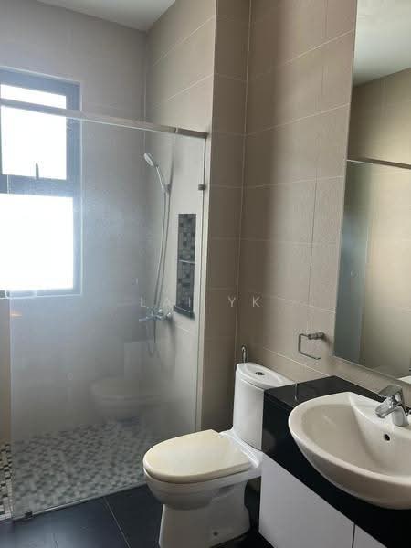 Rumah Teres untuk Dijual di Temasya Glenmarie (Glenmarie) - Lai YK - Bathroom - PropertyGuru.com.my