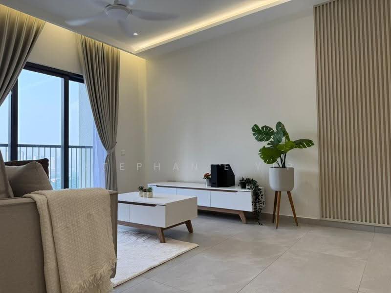 Kediaman Servis untuk Disewa di D'Ivo - Stephanie YIP - Living Room - PropertyGuru.com.my