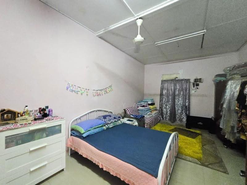 Bungalow House untuk Dijual di Kampung Lembah Jaya Selatan (Ampang) - Zul Syafiq - Bedroom - PropertyGuru.com.my
